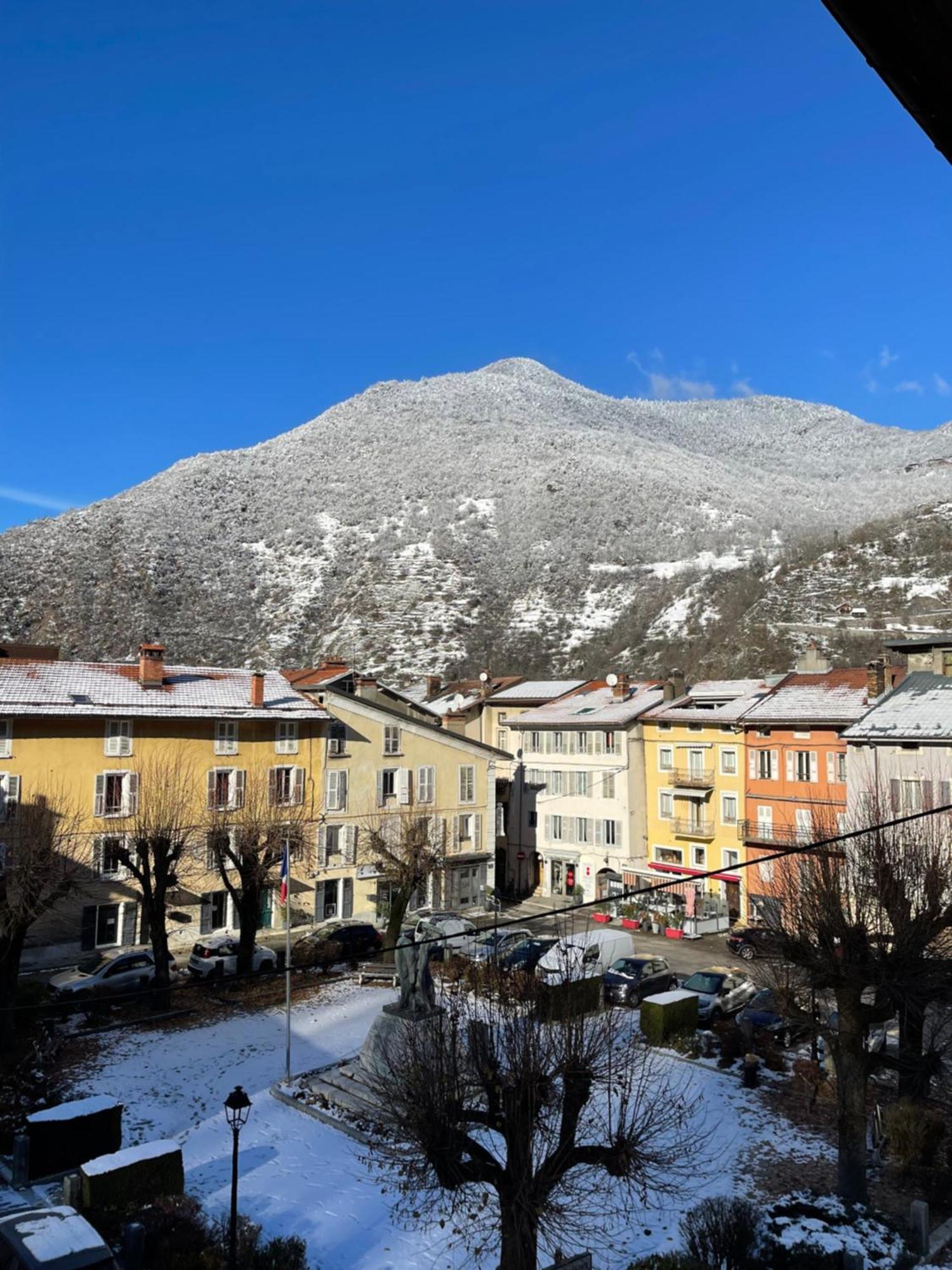 La Montagnette Les Marmottes Studio Maison En Travaux De 10H A 17H Moutiers  Eksteriør billede