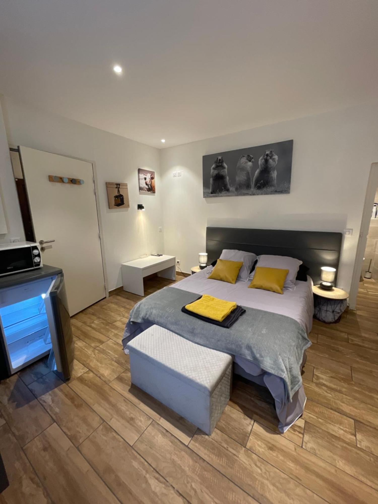 La Montagnette Les Marmottes Studio Maison En Travaux De 10H A 17H Moutiers  Eksteriør billede